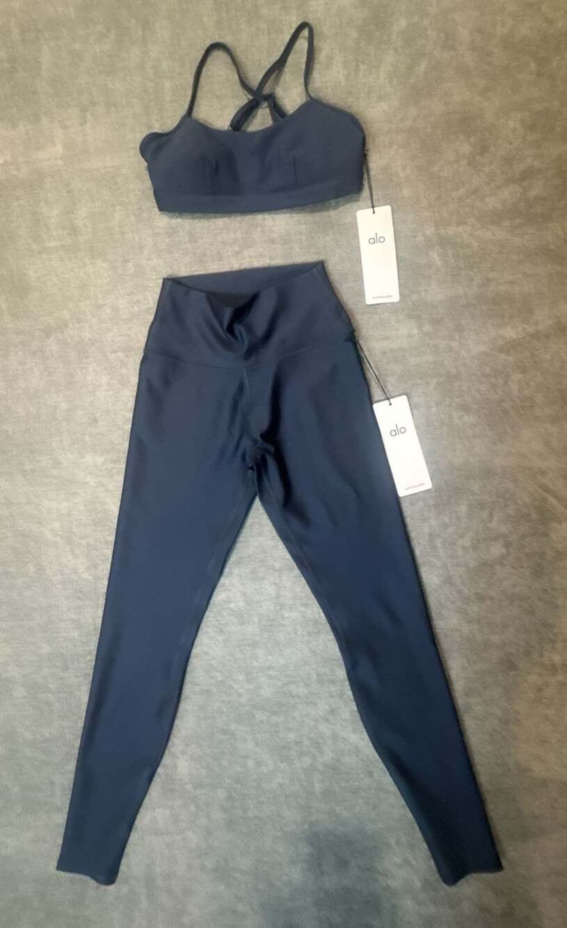 Alo Yoga High-Waist Airlift Legging And Airlift Intrigue Bra Size S Navy